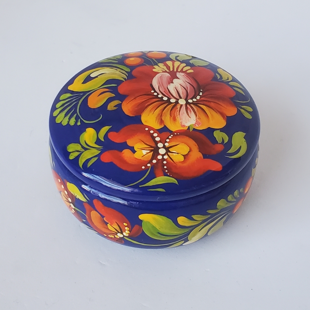 Hand-Painted Laquered Floral Trinket Box from Ukraine Signed on Bottom Vintage